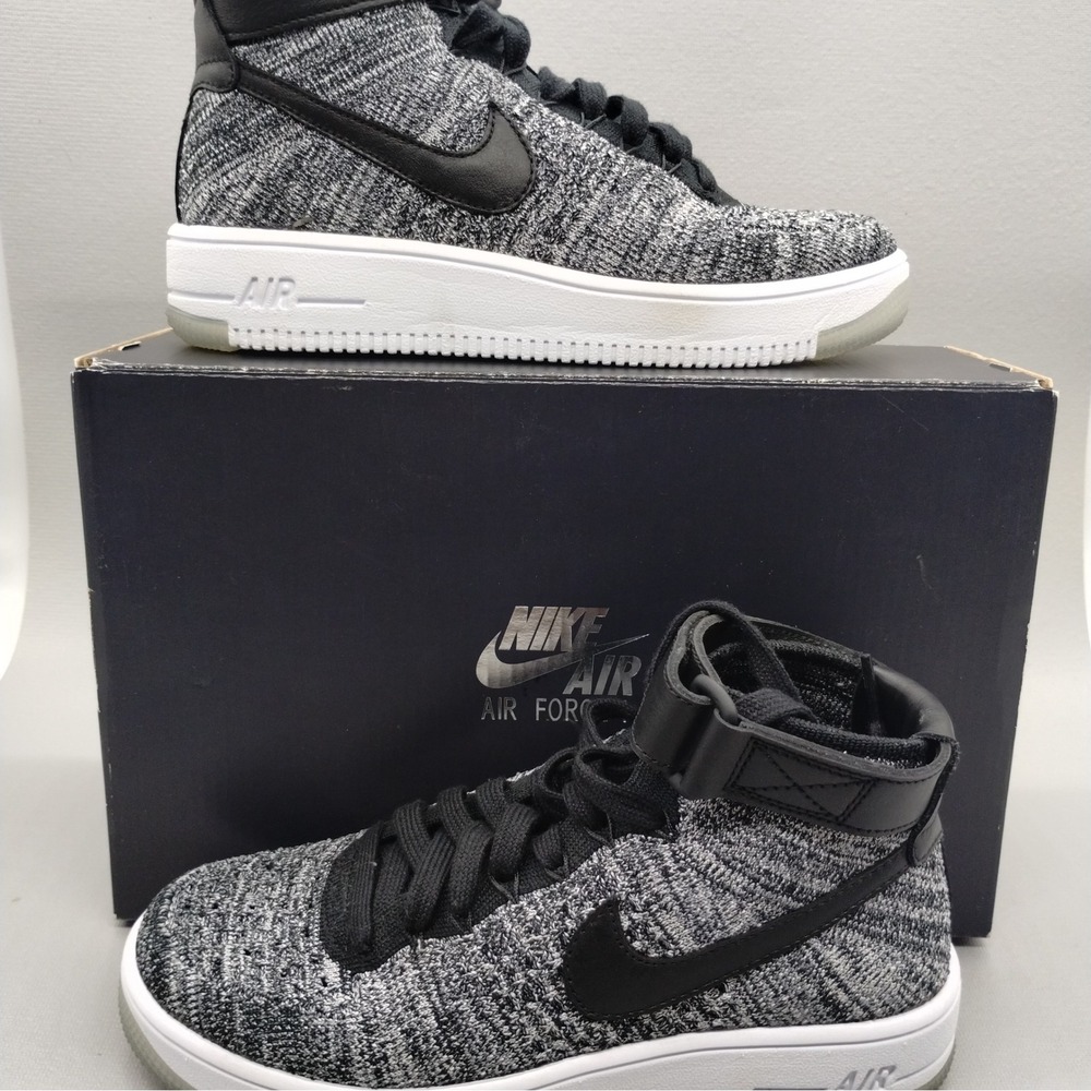 Nike‎ Air Force 1 Flyknit Casual Sneakers Womens Size 6 Black White Hi Top - Picture 8 of 9